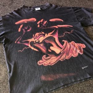 **vintage 95 looney tunes tazz shirt**